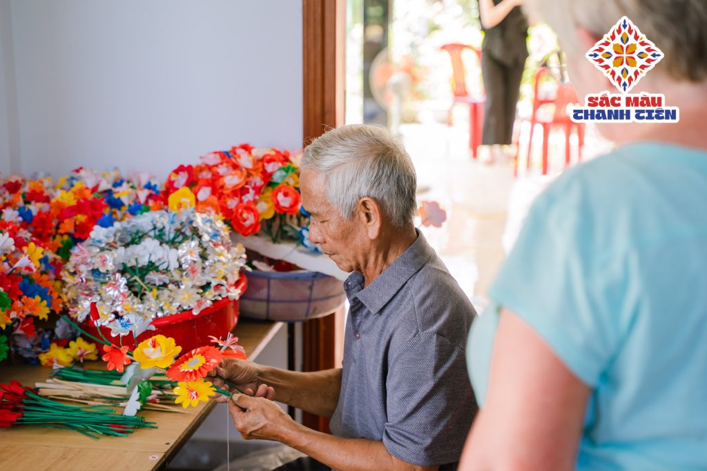 Bàn tay khéo léo tạo nên những tác phẩm nghệ thuật sinh động